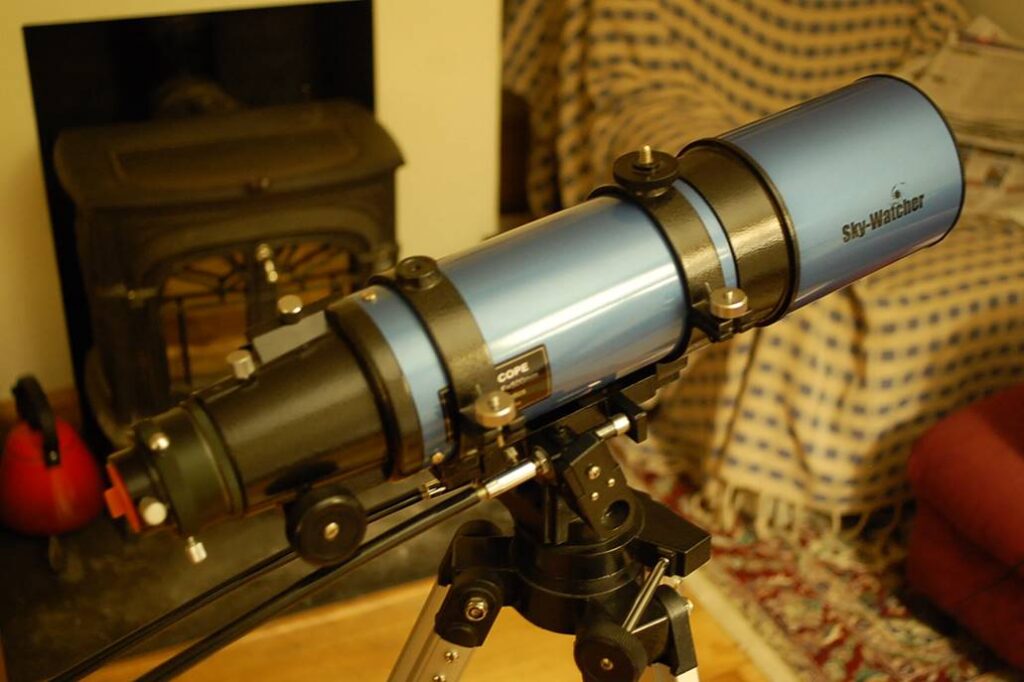 Sky-Watcher StarTravel 102 AZ3 Telescope f/4.9 Refractor Telescope – High-Contrast, Wide Field – Grab-and-Go Portable Complete Telescope and Mount System (S10100)